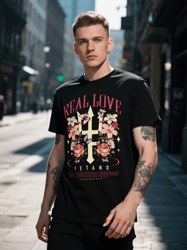 T-shirt - Real Love - Image 4